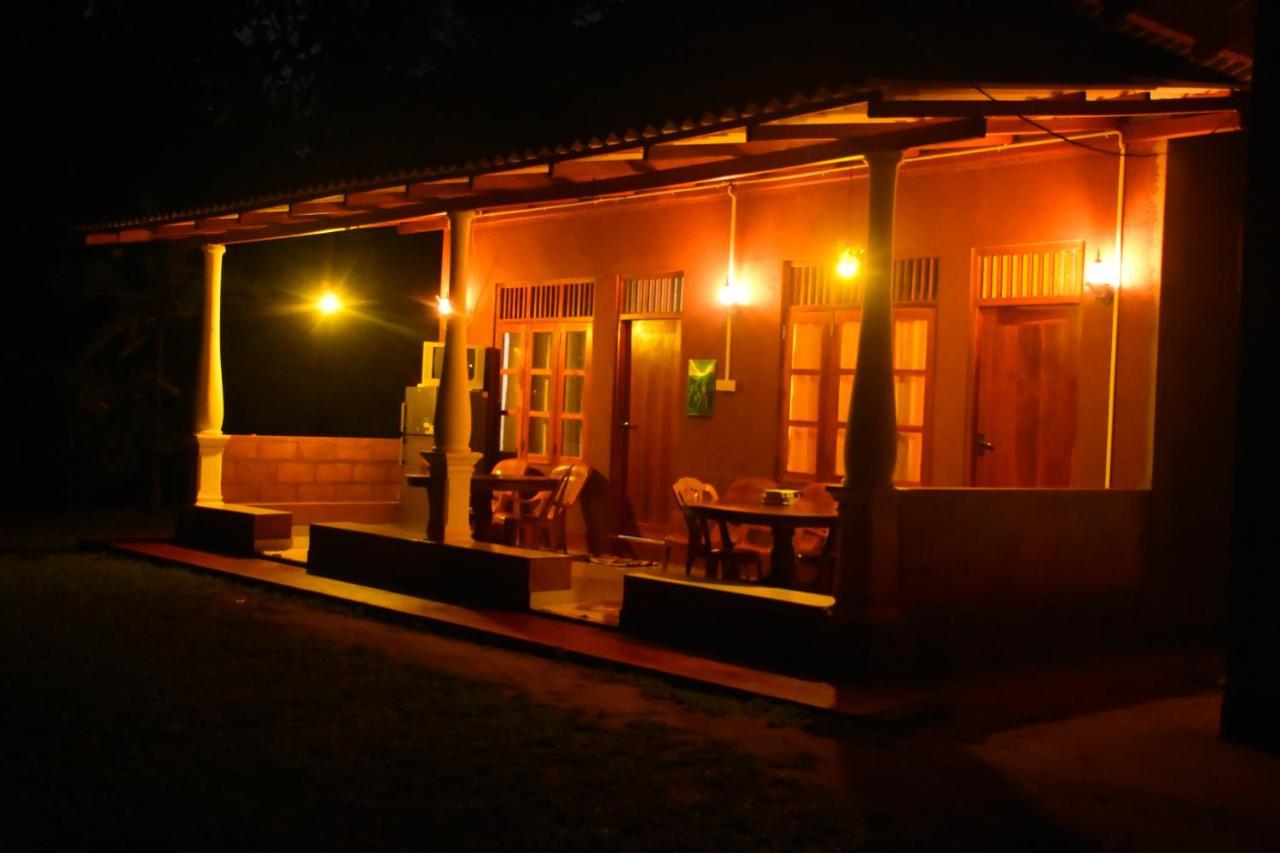 Leesa Villa Safari Resort Udawalawe Ngoại thất bức ảnh